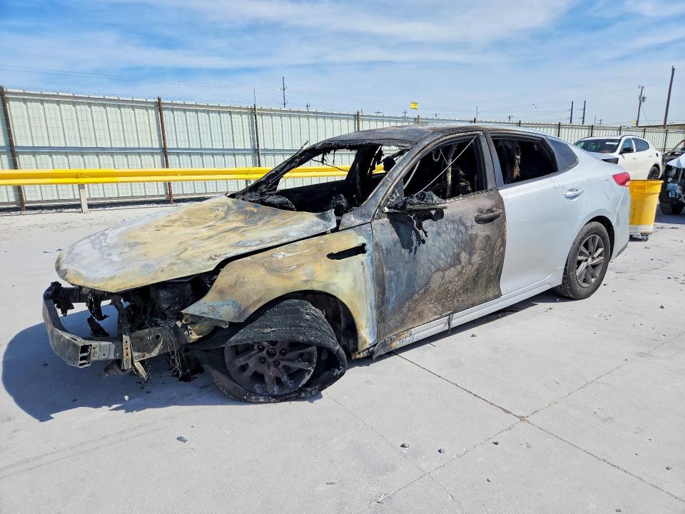2019 KIA OPTIMA — VIN 5XXGT4L39KG326027