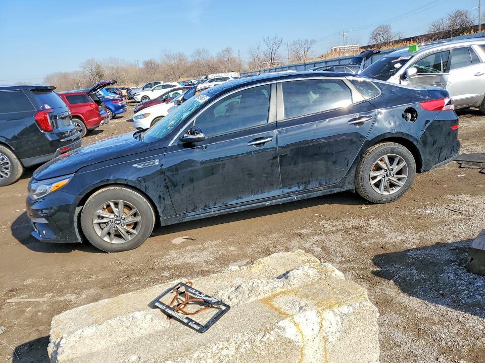 2019 KIA OPTIMA — VIN 5XXGT4L35KG321083