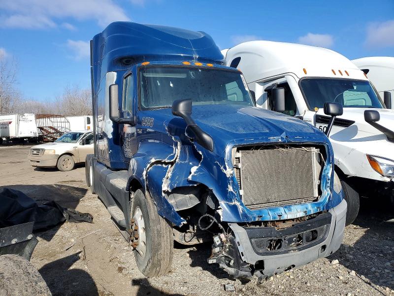 2018 INTERNATIONAL LT625 — VIN 3HSDZAPR4JN532496