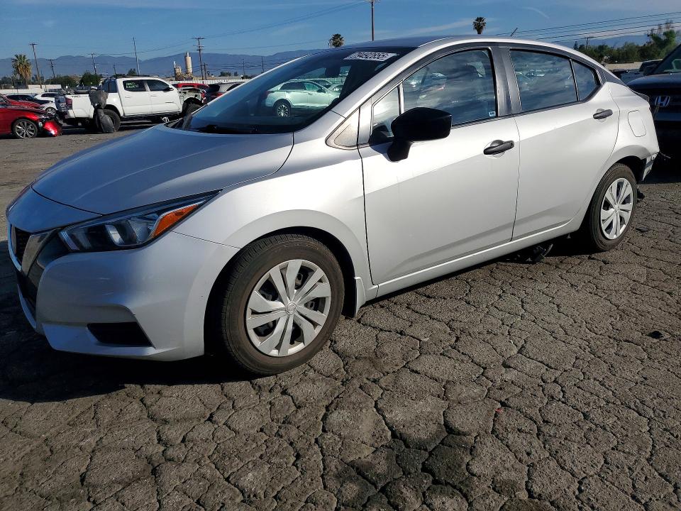 2020 NISSAN VERSA — VIN 3N1CN8DV1LL839703