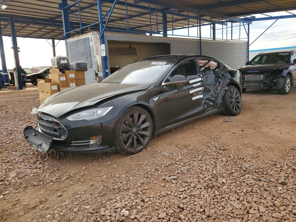 2015 TESLA MODEL S — VIN 5YJSA4H19FF083920