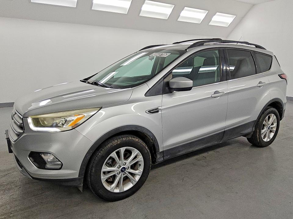 2017 FORD ESCAPE — VIN 1FMCU9GD7HUD29423