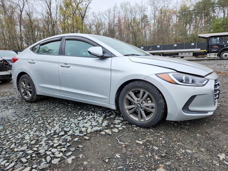 5NPD84LF4JH358689