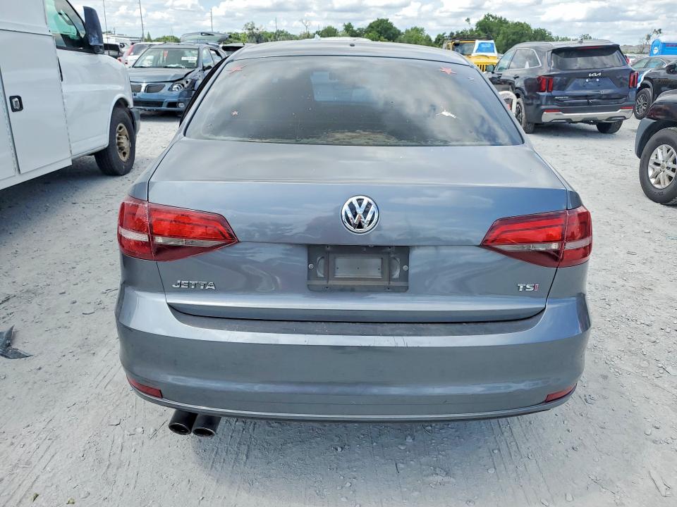 3VWDB7AJXJM206577