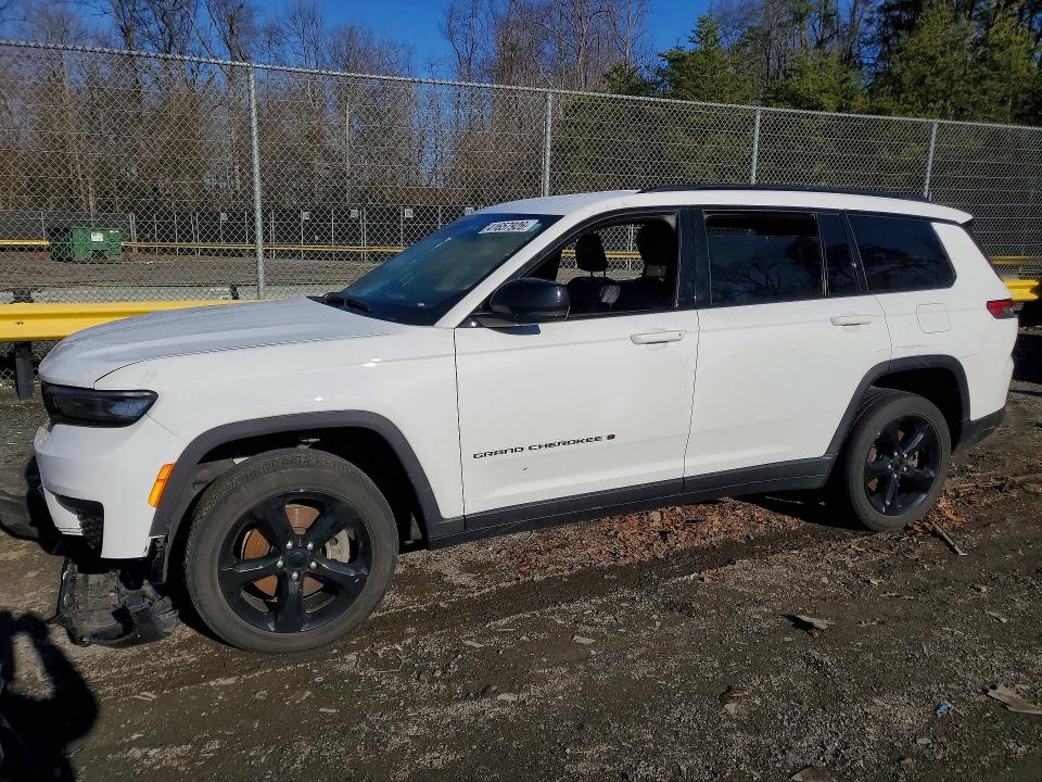 2022 JEEP GRAND CHEROKEE — VIN 1C4RJKAG3N8541838