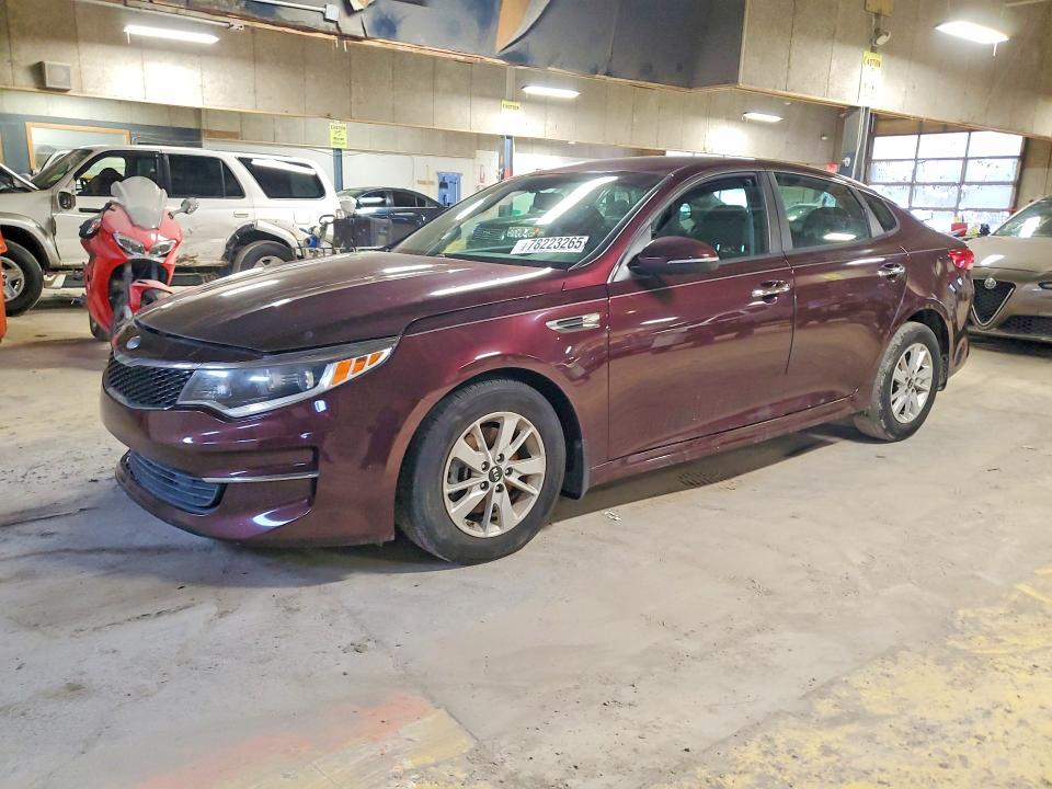 2016 KIA OPTIMA — VIN 5XXGT4L30GG118903