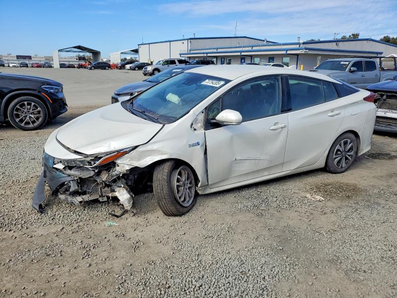 2018 TOYOTA PRIUS PRIME — VIN JTDKARFP5J3085464