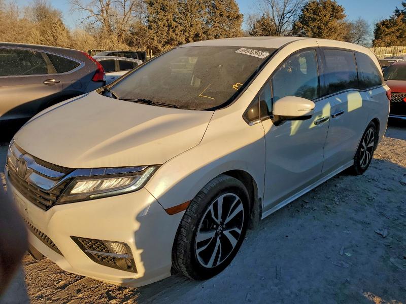 2018 HONDA ODYSSEY — VIN 5FNRL6H99JB065257