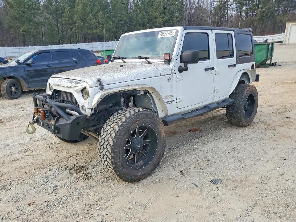 2015 JEEP WRANGLER UNLIMITED — VIN 1C4BJWEG4FL589169