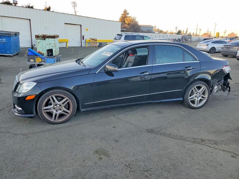 2013 MERCEDES-BENZ E 350 — VIN WDDHF5KB1DA661376