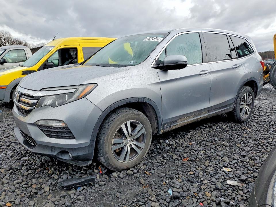 2018 HONDA PILOT — VIN 5FNYF6H39JB060493