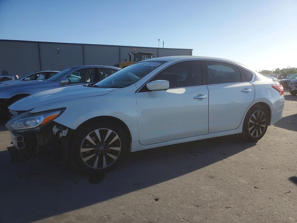 2017 NISSAN ALTIMA — VIN 1N4AL3AP9HC194262
