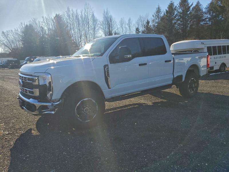 2025 FORD F350 SUPER — VIN 1FT8W3BN2SED19613