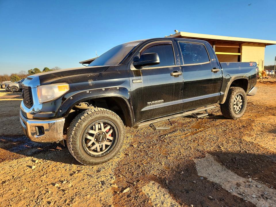 2017 TOYOTA TUNDRA — VIN 5TFEW5F12HX216873