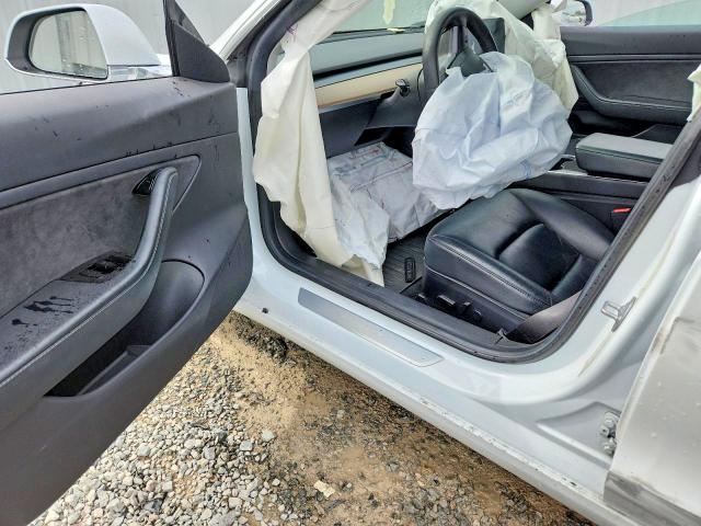 5YJ3E1EB3KF452916