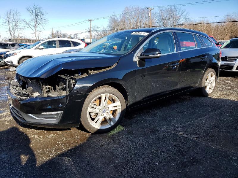 2015 VOLVO V60 PREMIE — VIN YV126MEB2F1190745
