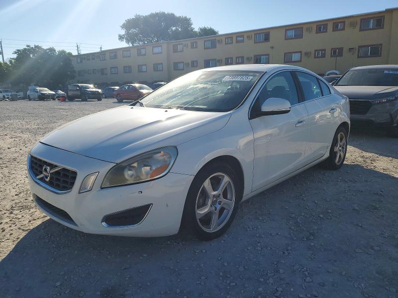 2012 VOLVO S60 T5 — VIN YV1622FS1C2054368