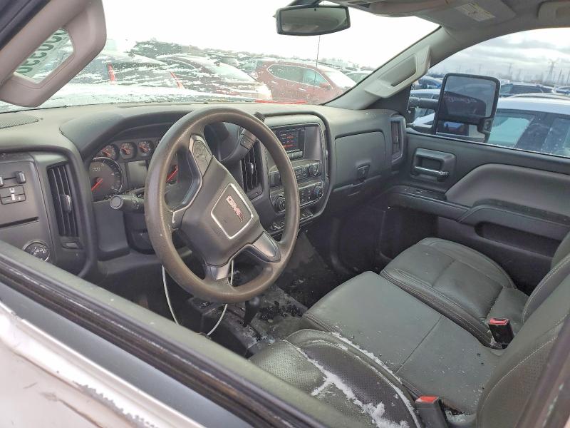 1GT321C88FZ522930