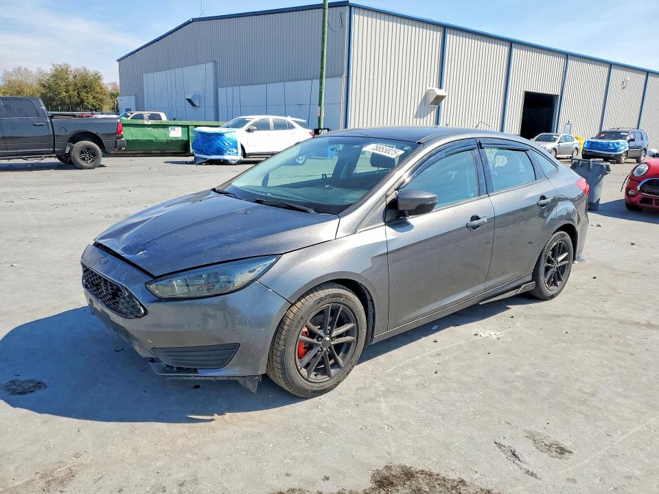 2017 FORD FOCUS — VIN 1FADP3F22HL338264