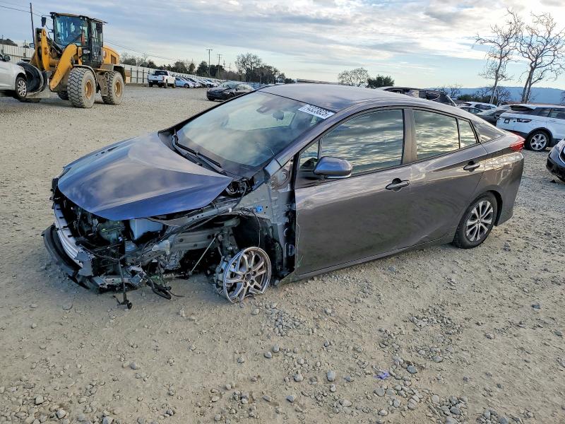 2022 TOYOTA PRIUS PRIME — VIN JTDKAMFP7N3215513