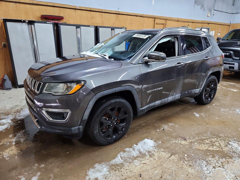 2019 JEEP COMPASS — VIN 3C4NJDCB7KT639182