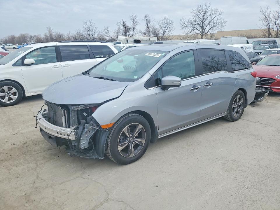 2018 HONDA ODYSSEY — VIN 5FNRL6H86JB034930