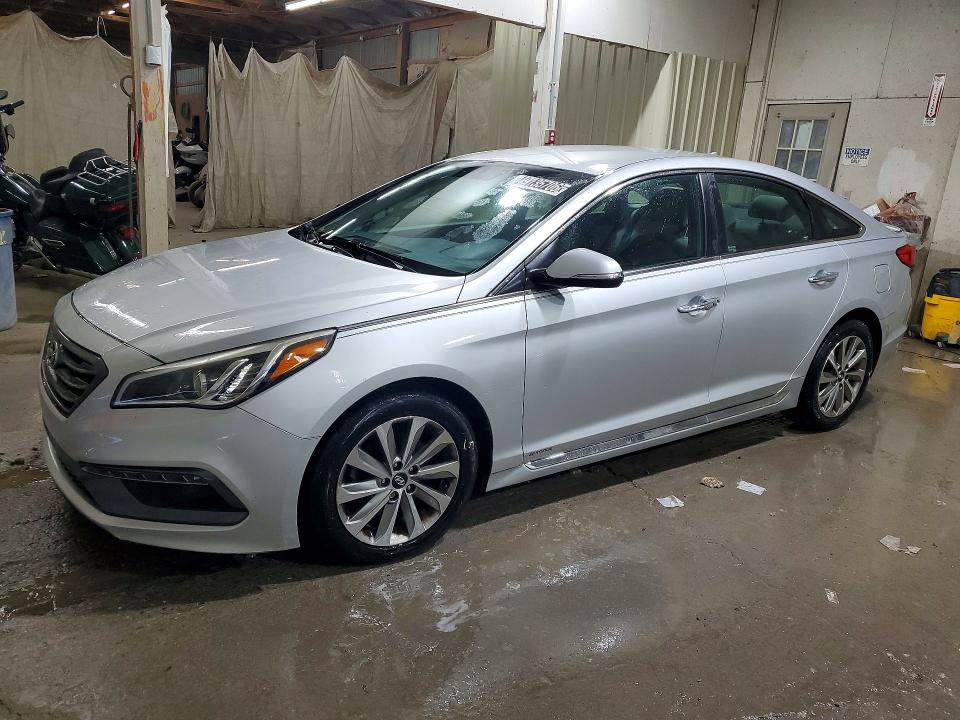 2015 HYUNDAI SONATA — VIN 5NPE34AF3FH217559