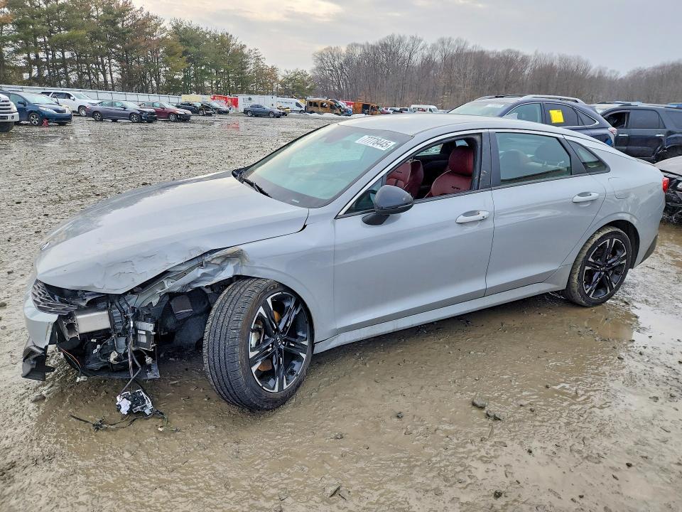 2021 KIA K5 — VIN 5XXG64J23MG019019