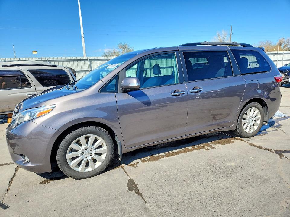 2015 TOYOTA SIENNA — VIN 5TDDK3DC8FS094314