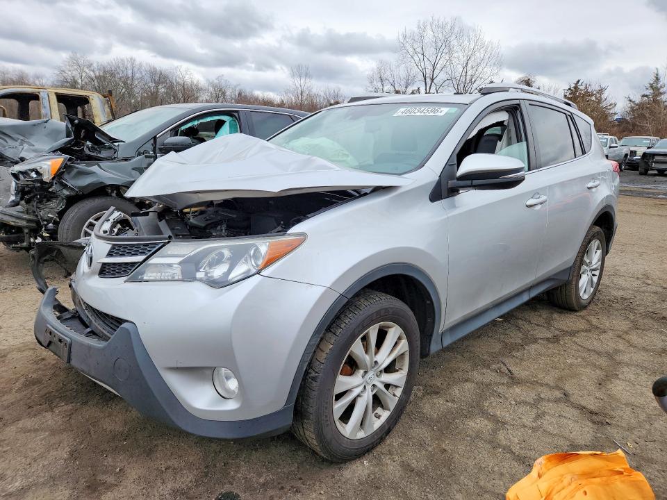 2015 TOYOTA RAV4 — VIN 2T3DFREV2FW275642