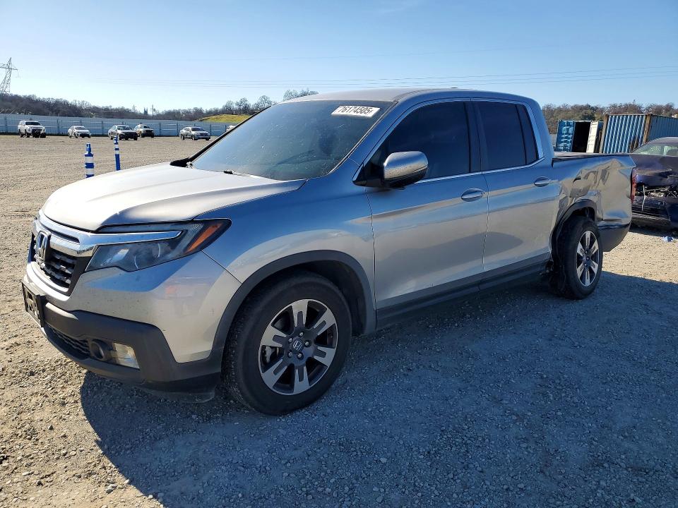 2018 HONDA RIDGELINE — VIN 5FPYK2F52JB001852