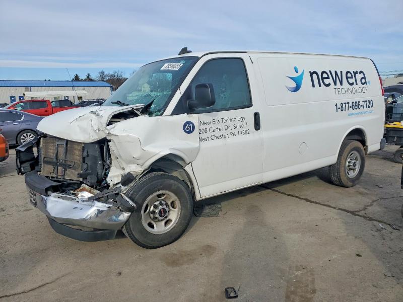 2017 GMC SAVANA G25 — VIN 1GTW7AFF7H1220989