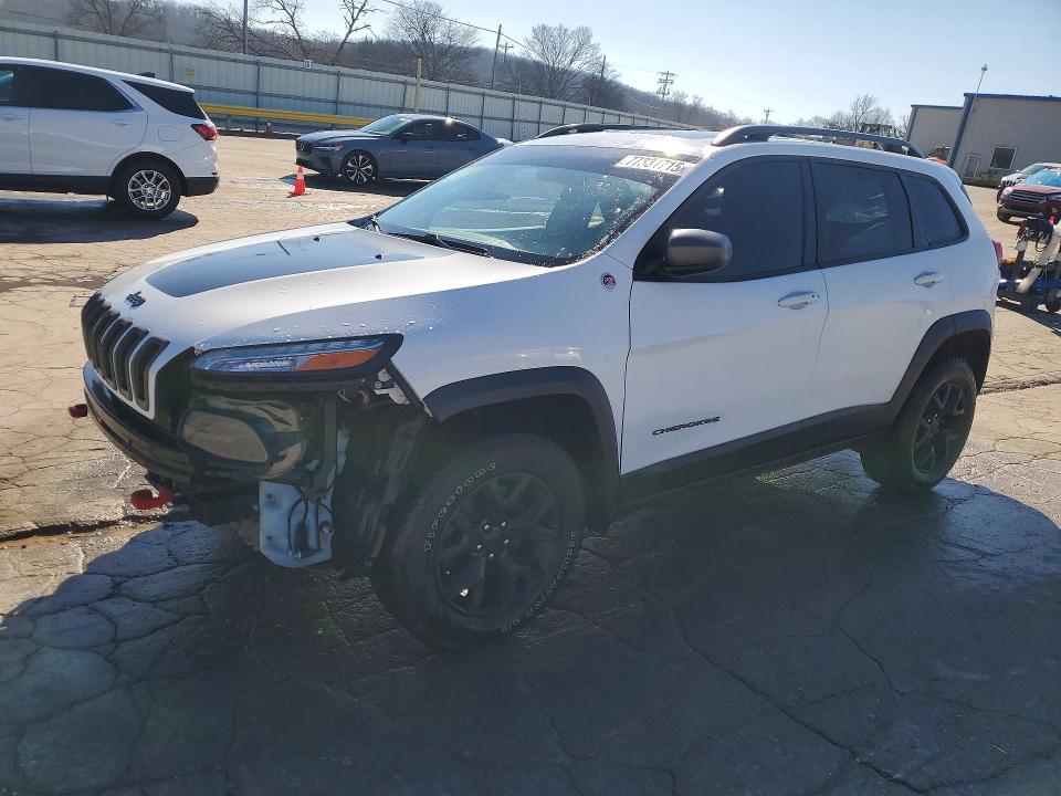 2016 JEEP CHEROKEE — VIN 1C4PJMBS8GW211603