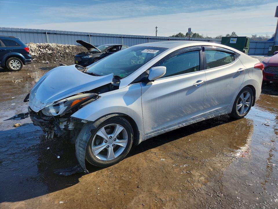 2016 HYUNDAI ELANTRA — VIN KMHDH4AE1GU561057