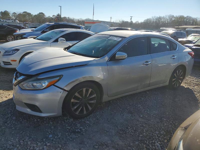 2017 NISSAN ALTIMA — VIN 1N4AL3APXHC174294