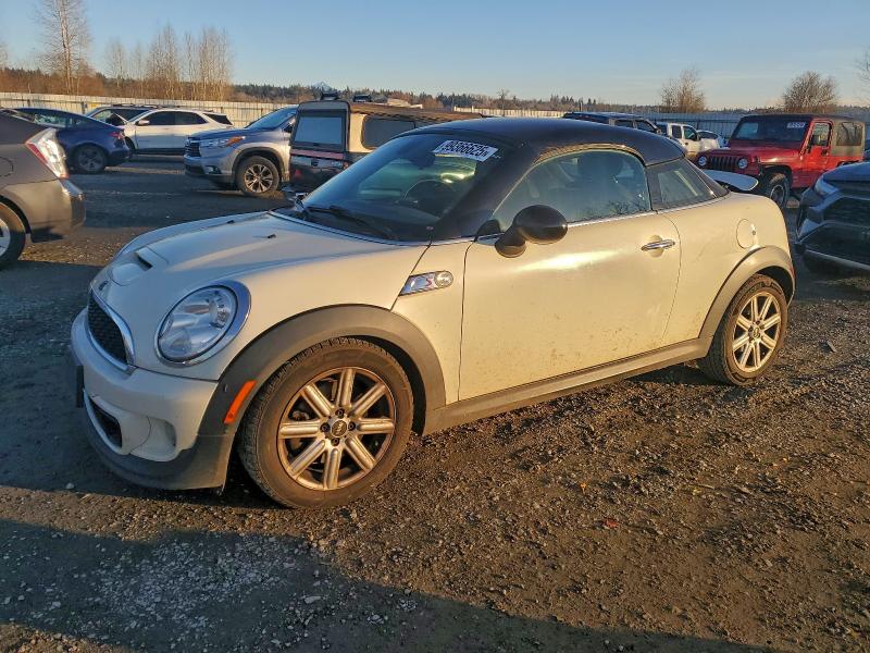 2014 MINI COOPER COU — VIN WMWSX3C56ET772969