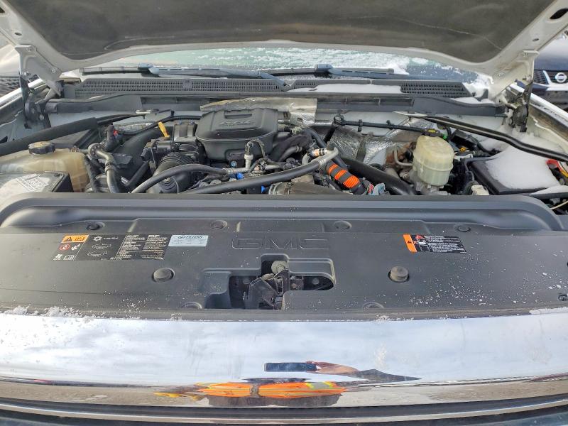 1GT321C88FZ522930
