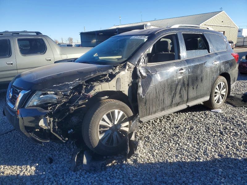 2017 NISSAN PATHFINDER — VIN 5N1DR2MM1HC670484