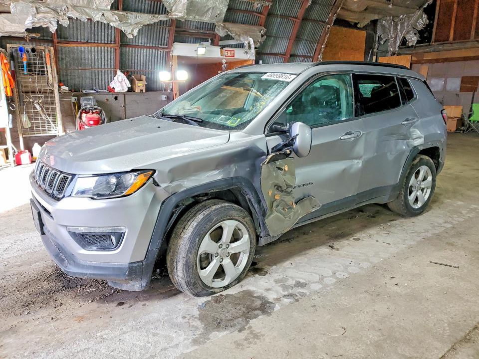 2018 JEEP COMPASS — VIN 3C4NJDBB2JT400512
