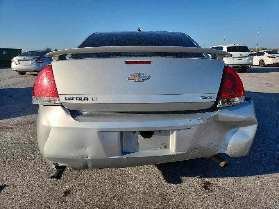 2G1WB5E38G1103176