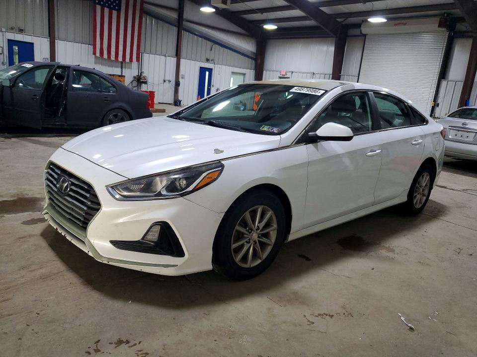 2018 HYUNDAI SONATA — VIN 5NPE24AF1JH618359