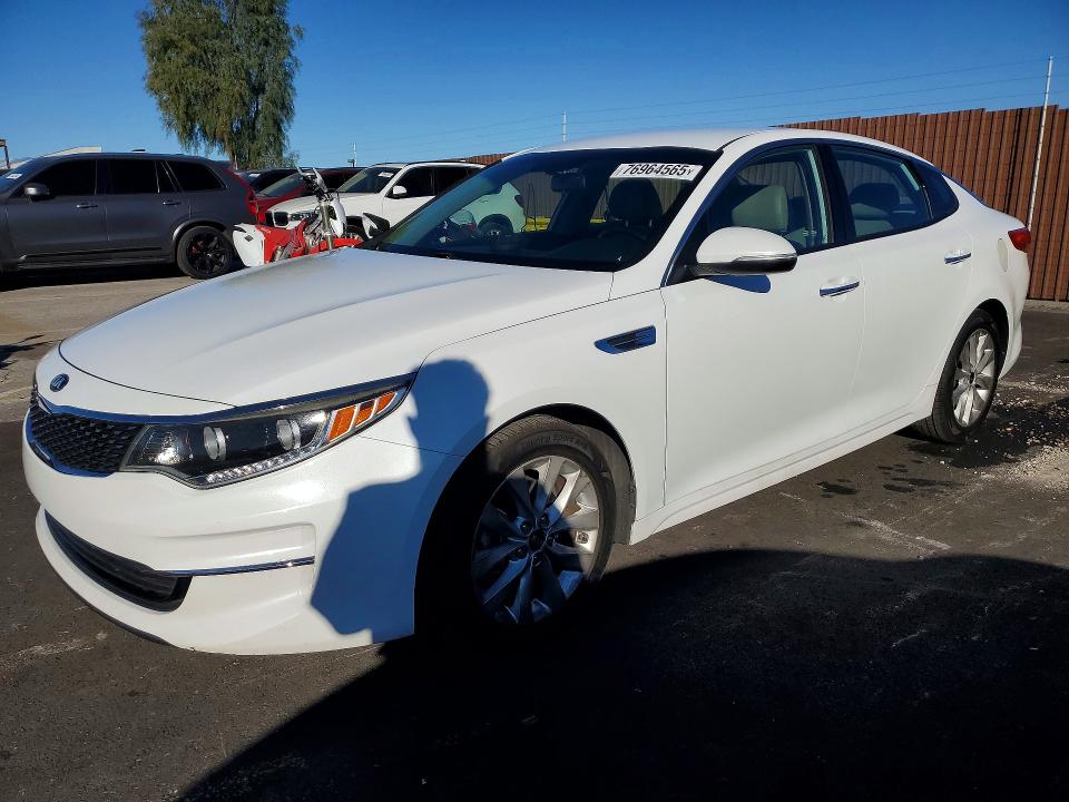 2016 KIA OPTIMA — VIN 5XXGU4L38GG121190