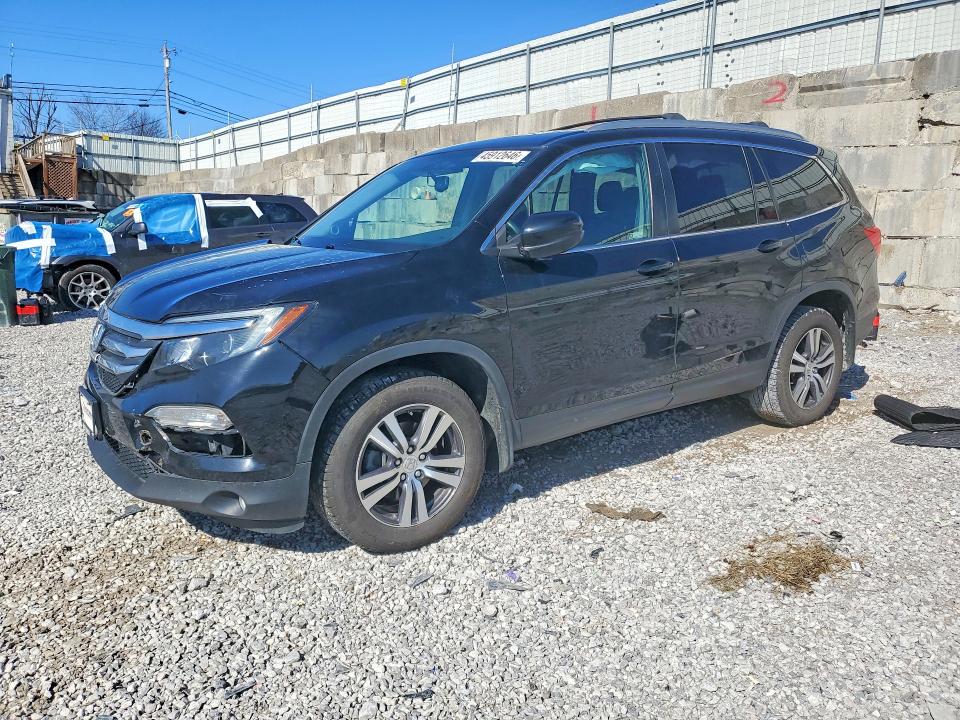 2018 HONDA PILOT — VIN 5FNYF6H89JB041728