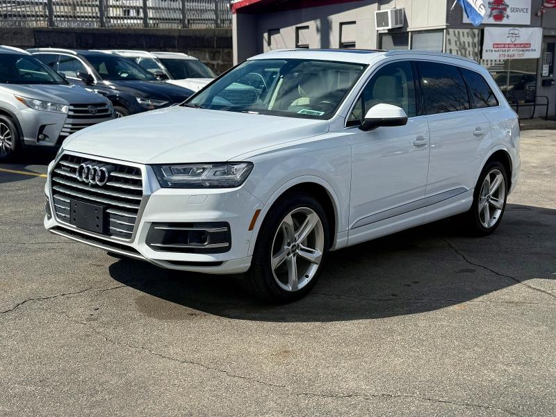 2019 AUDI Q7 — VIN WA1VAAF77KD012049