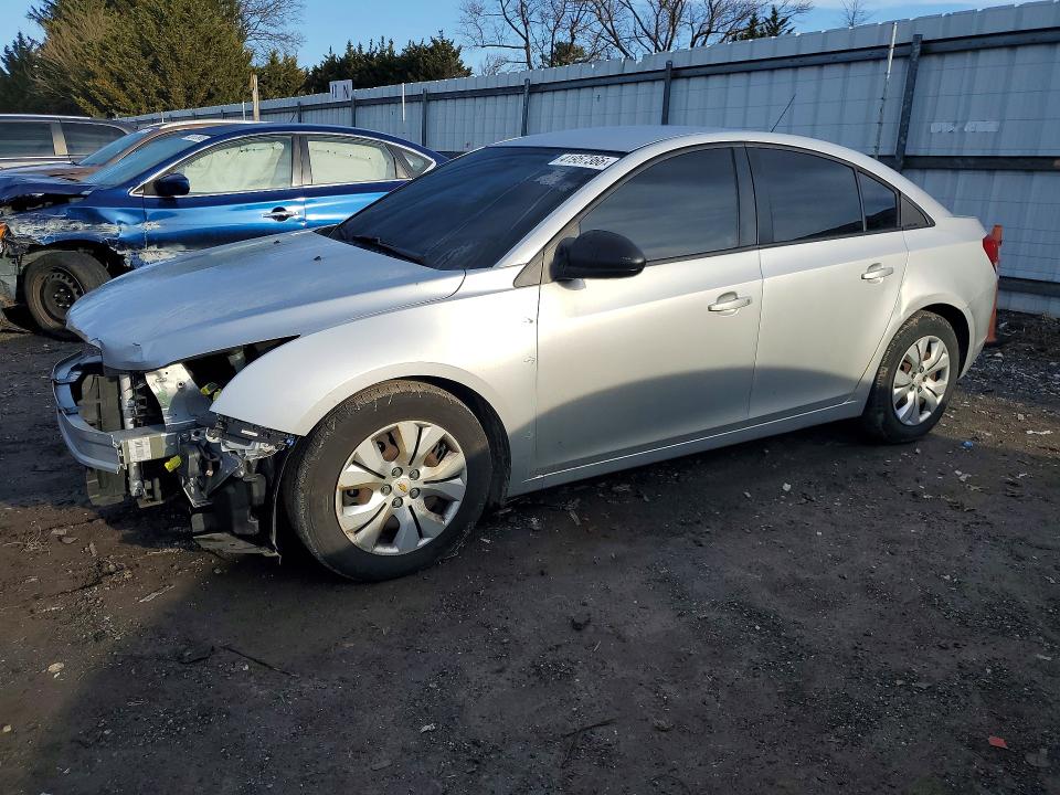 2016 CHEVROLET CRUZE LIMITED — VIN 1G1PC5SH8G7122704