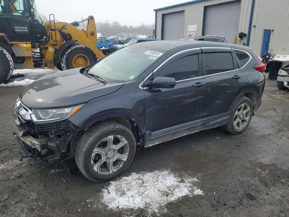 2018 HONDA CR-V — VIN 2HKRW2H50JH636178