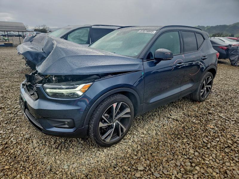 2022 VOLVO XC40 T4 R- — VIN YV4AC2HMXN2699919