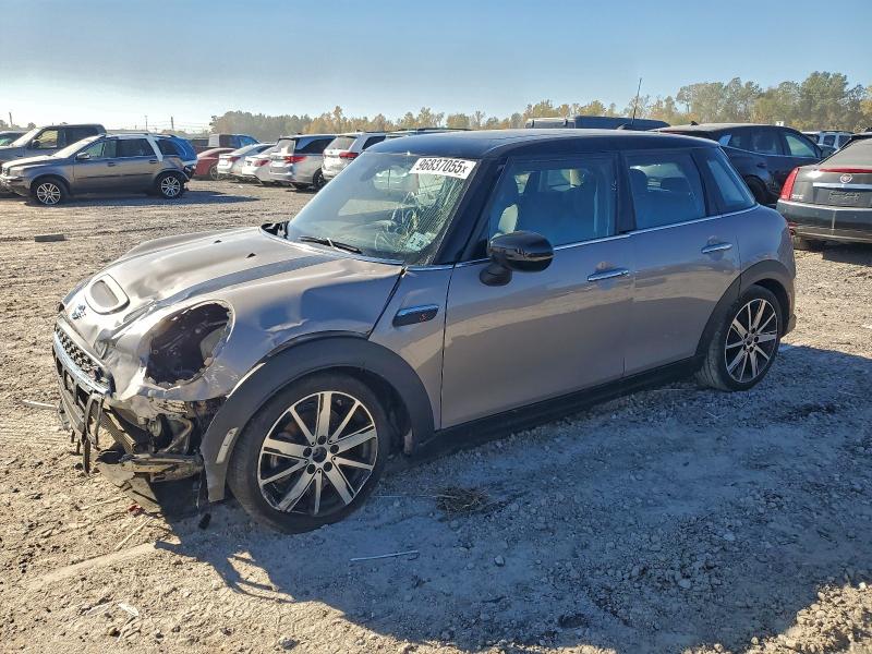 2023 MINI COOPER S — VIN WMW53DK03P2U06853