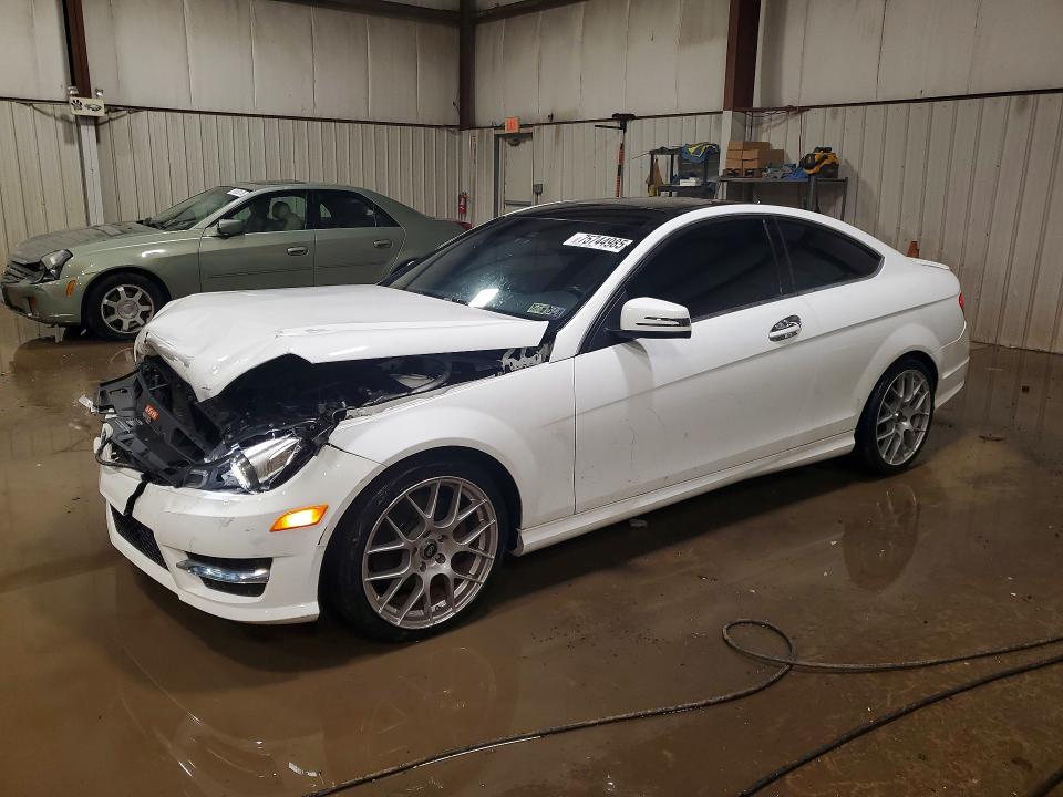 2015 MERCEDES-BENZ C — VIN WDDGJ8JB6FG410804