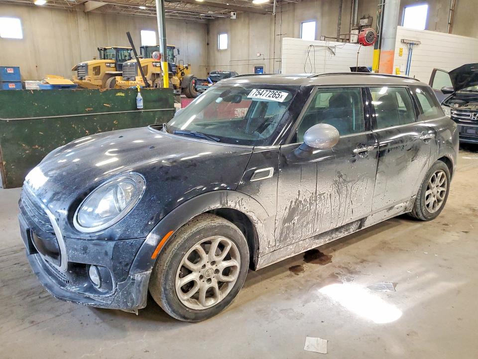 2017 MINI COOPER CLU — VIN WMWLU1C5XH2C42096
